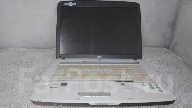 Acer Aspire 5720Z. 15.4", 1,5����, ��� 1536 ��, ���� 320���, WiFi: 1, ����������� �� 1��. ����