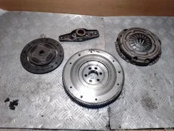 ��������� 03C141031 Skoda Fabia 2011 � VAG 03C141031 / 02T141719E / 030105271 / 03C141025D 03C141031 ����