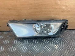 ���� ��������������� ����� Skoda Octavia (A7) VAG 5E0941701D 5E0941701D ����