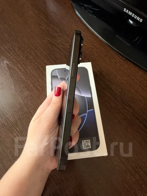 Apple iPhone 16 Pro Max. �/�, 256 ��, ������, 3G, 4G LTE, 5G, NFC, eSIM, ������� �������, ������������ ������� ����
