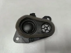 ������� � ������� Toyota RAV 4 2019- [8615042040] 8615042040 ����