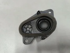 ������� � ������� Toyota RAV 4 2019- [8615042040] 8615042040 ����