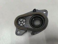 ������� � ������� Toyota RAV 4 2019- [8615042040] 8615042040 ����