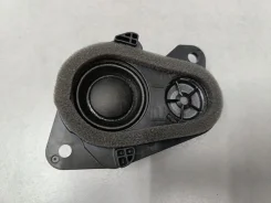 ������� � ������� Toyota RAV 4 2019- [8615042040] 8615042040 ����