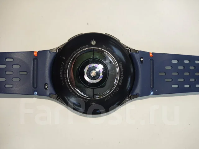 Samsung Galaxy Watch5 Pro. GPS, NFC, IP67, IP68 ����