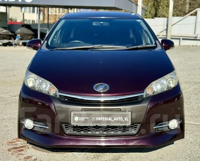 Toyota Wish. �������, 4wd, 1.8 (130��.�.), ������, 140 000����. �� ����