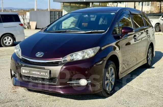 Toyota Wish. �������, 4wd, 1.8 (130��.�.), ������, 140 000����. �� ����