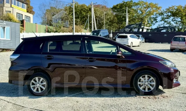 Toyota Wish. �������, 4wd, 1.8 (130��.�.), ������, 140 000����. �� ����