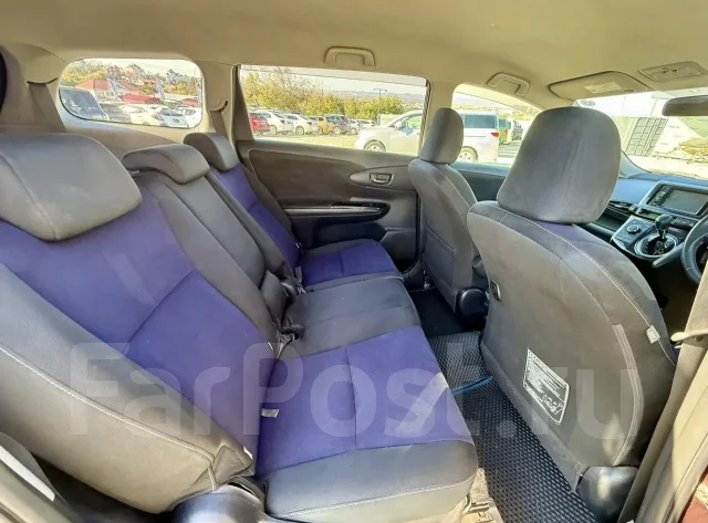 Toyota Wish. �������, 4wd, 1.8 (130��.�.), ������, 140 000����. �� ����