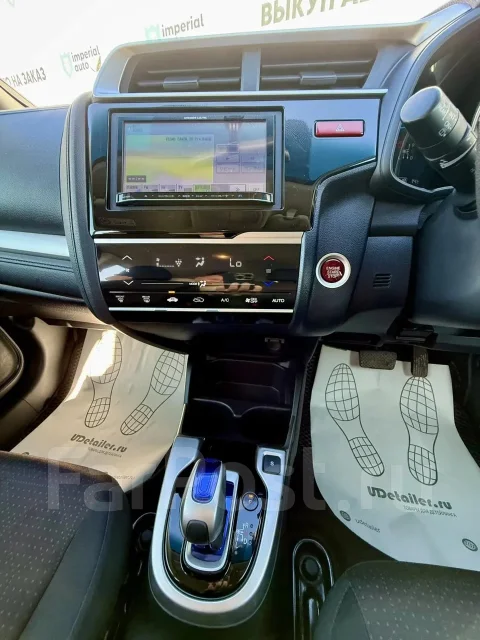 Honda Fit. �������, ��������, 1.5 (110��.�.), ������, 160 000����. �� ����