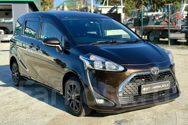 Toyota Sienta. �������, ��������, 1.5 (109��.�.), ������, 35 000����. �� ����