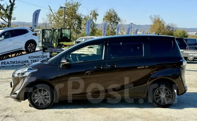 Toyota Sienta. �������, ��������, 1.5 (109��.�.), ������, 35 000����. �� ����