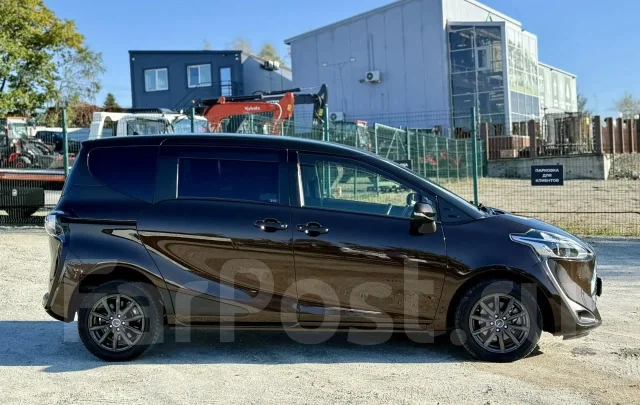 Toyota Sienta. �������, ��������, 1.5 (109��.�.), ������, 35 000����. �� ����