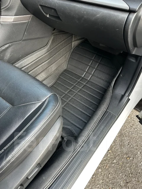 Subaru Forester. ��������, 4wd, 2.5 (184��.�.), ������, 130����. �� ����