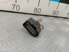 ������ ���� 10 ��������� [�/�] VAG 6R0973735 6R0973735 ����