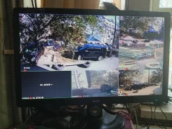 Acer. 24", ���������� OLED ����