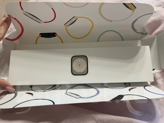 Apple Watch Series 8 ����