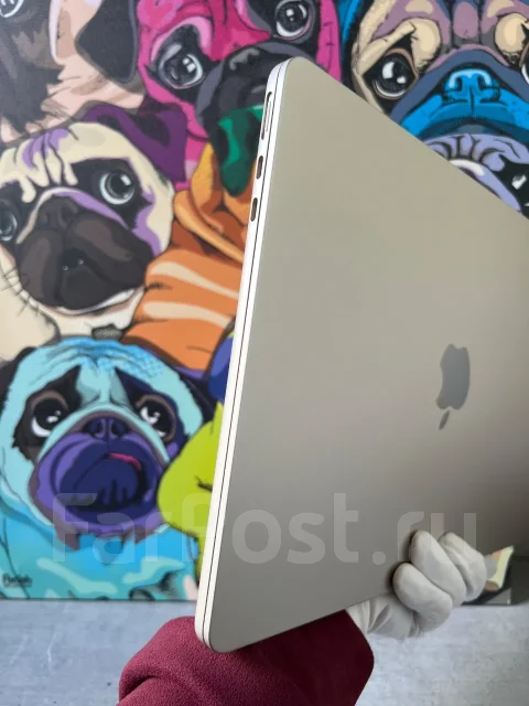 Apple MacBook Air 13 2022. ��� 16 ��, ���� 256���, WiFi: 1, Bluetooth: 1, ����������� �� 12��. ����