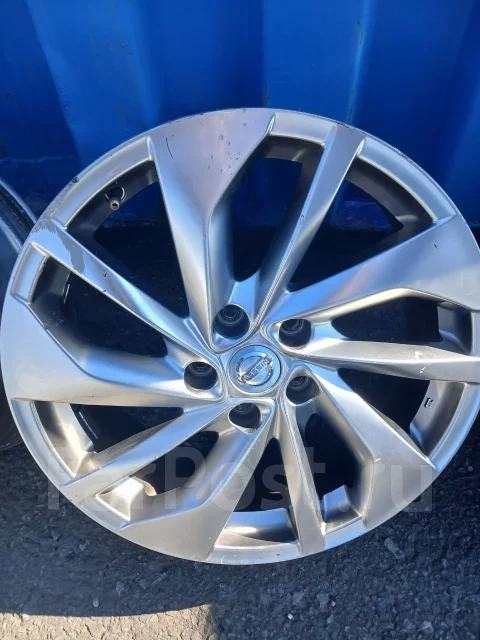 Nissan. 7.0x18", 5x114.3, ET45, �� 66,1���. ����
