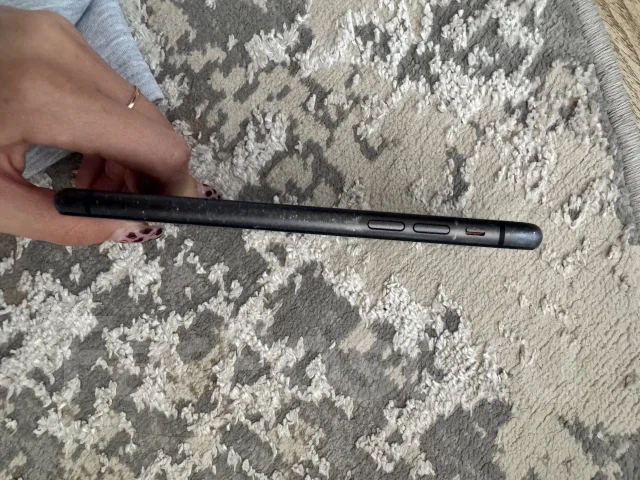 Apple iPhone 11. �/�, 64 ��, ������, 3G, 4G LTE ����