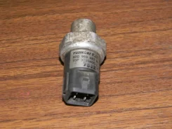 ������ ������������ Audi A6 [C5] 1997-2004 8D0959482B 8D0959482B ����