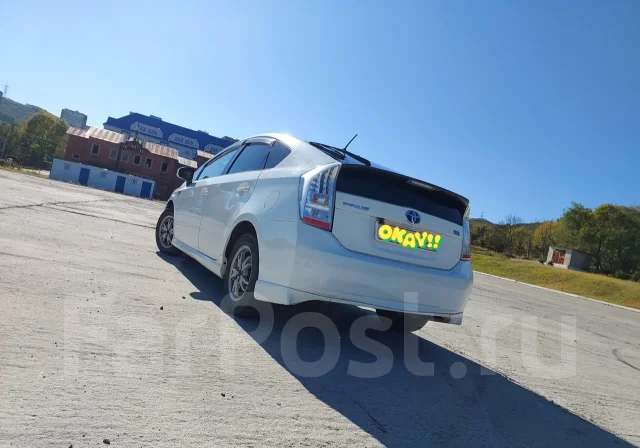 Toyota Prius. �������, ��������, 1.8 (99��.�.), ������, 332 998����. �� ����