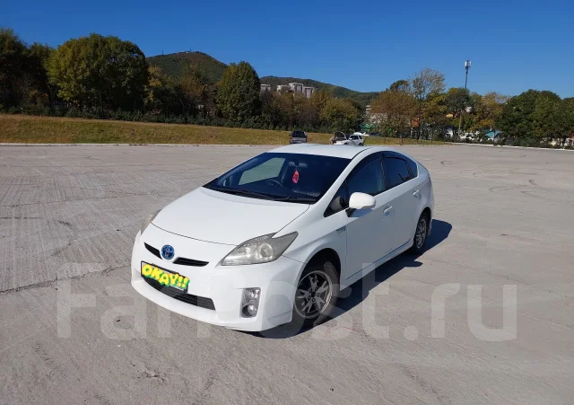 Toyota Prius. �������, ��������, 1.8 (99��.�.), ������, 332 998����. �� ����