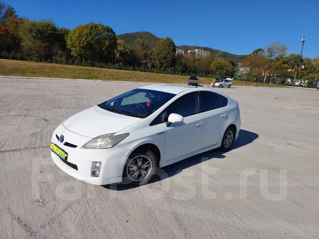 Toyota Prius. �������, ��������, 1.8 (99��.�.), ������, 332 998����. �� ����
