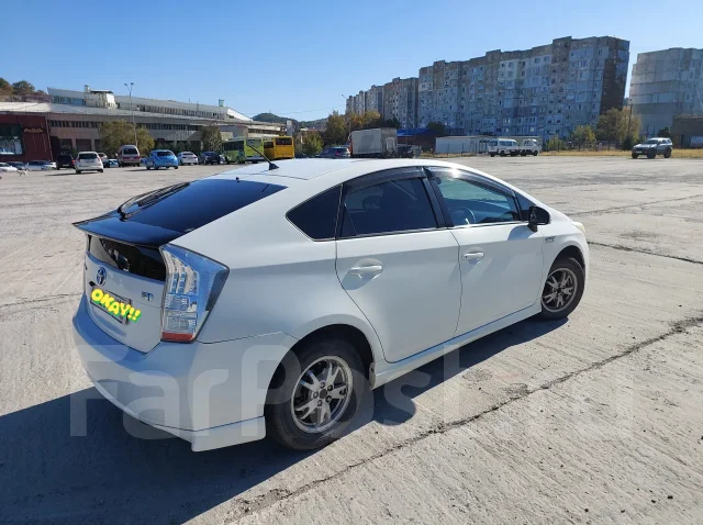 Toyota Prius. �������, ��������, 1.8 (99��.�.), ������, 332 998����. �� ����