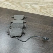 ��������� ������� Audi A4 4G0698151AA B8 CJE, �������� 4G0698151AA ����
