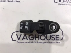 ������ ����������� Volkswagen Passat B5+ 2001 030907601B 030907601B ����