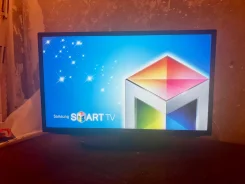 Samsung UE32H5303. LED ����