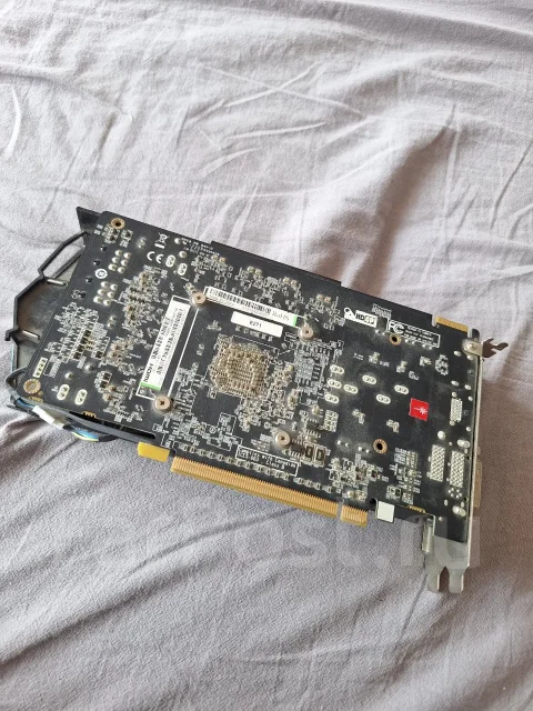 Radeon R9 270X ����