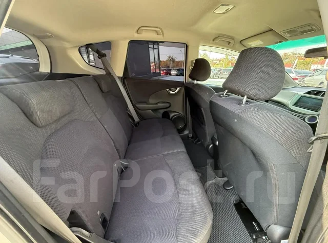 Honda Fit. �������, ��������, 1.3 (88��.�.), ������, 189 000����. �� ����