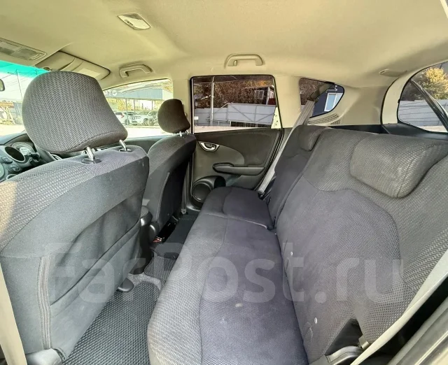 Honda Fit. �������, ��������, 1.3 (88��.�.), ������, 189 000����. �� ����