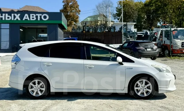 Toyota Prius a. �������, ��������, 1.8 (99��.�.), ������, 263 000����. �� ����