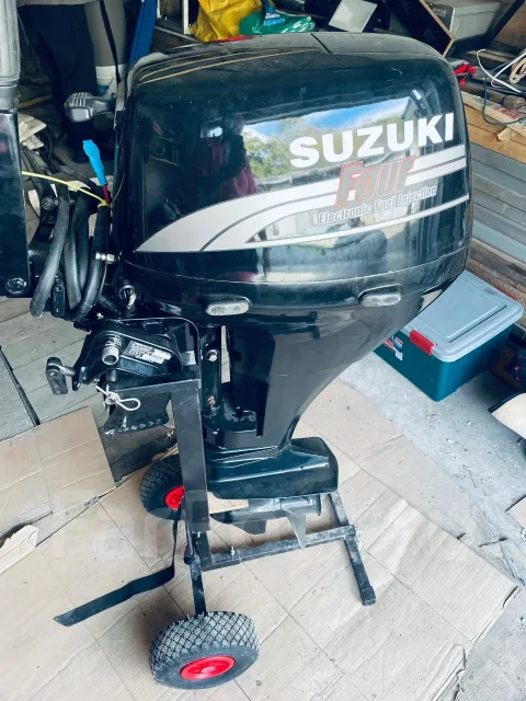 Suzuki. 15��.�., 4-�������, ����������, ���� L (508 ��), 2000 ��� ����