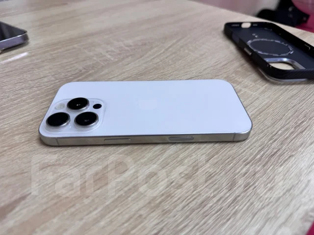 Apple iPhone 16 Pro. �/�, 256 ��, �����, 5G ����