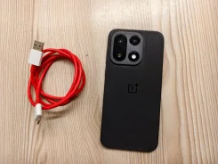 OnePlus 15. �/�, 512 ��, ������, 3G, 4G LTE, 5G, Dual-SIM, NFC, eSIM, ������� �������, ������������ ������� ����
