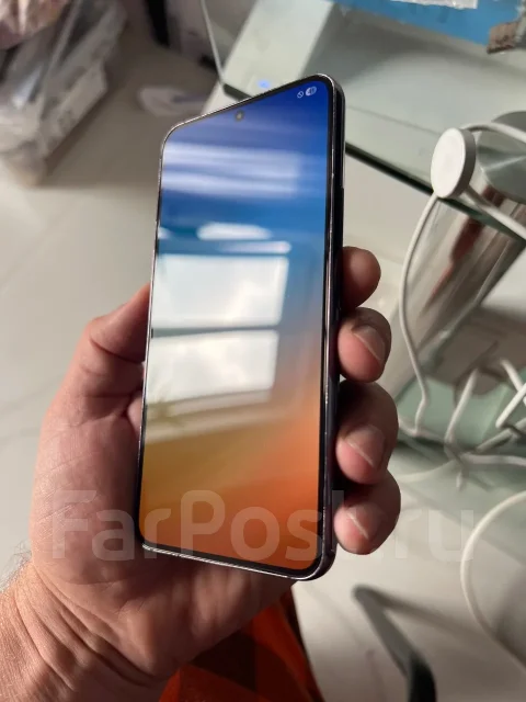 Samsung Galaxy S22. �/�, 256 ��, ������, 3G, 4G LTE, 5G, Dual-SIM, ����������, ���������, NFC, eSIM, ������� �������, ������������ ������� ����