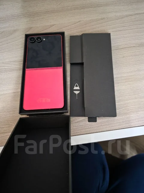 Samsung Galaxy Z Flip7. �/�, 256 ��, �������, 3G, 4G LTE, 5G, Dual-SIM, NFC, eSIM, ������� �������, ������������ ������� ����