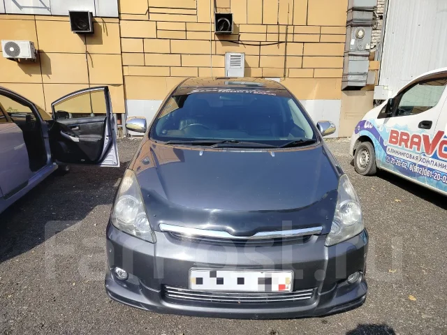 Toyota Wish. �������, ��������, 1.8, ������, 290����. �� ����
