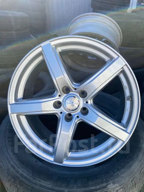 Dunlop Violento. 8.0x18", 5x114.3, ET42, �� 73,1���. ����