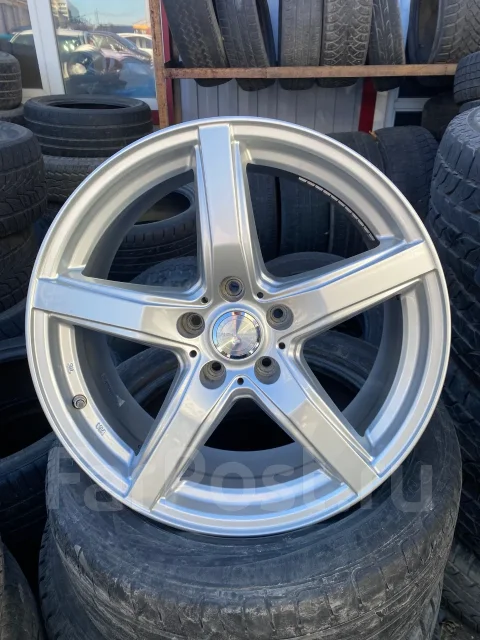 Dunlop Violento. 8.0x18", 5x114.3, ET42, �� 73,1���. ����