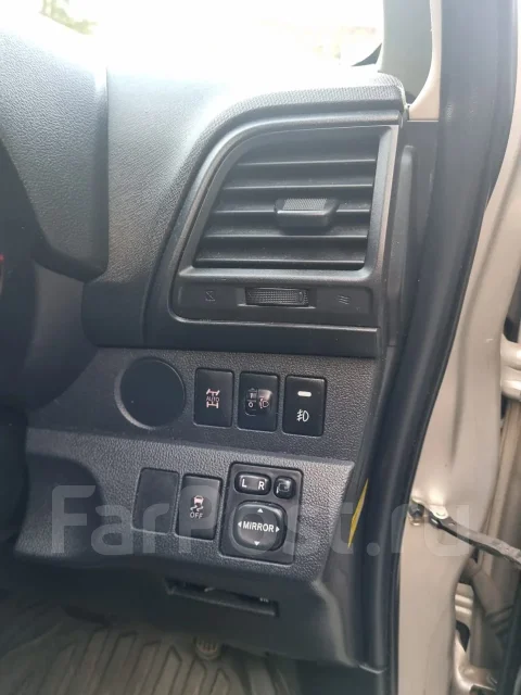 Toyota Ractis. ��������, 4wd, 1.5 (103��.�.), ������, 140 000����. �� ����