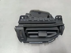 ��������� ��������� ����� Toyota RAV 4 2019- [5565042070] 5565042070 ����