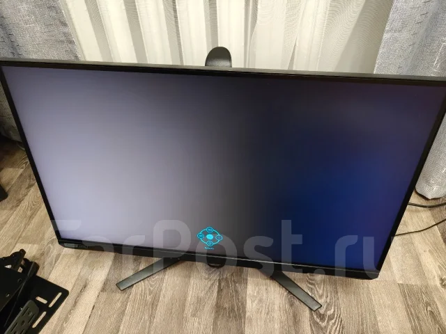 Samsung. 27" ����