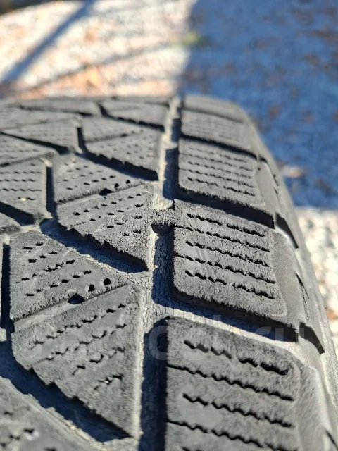 Bridgestone Blizzak Revo2. ������, ��� �����, 2019 ���, �/�, ����� 45 % ����