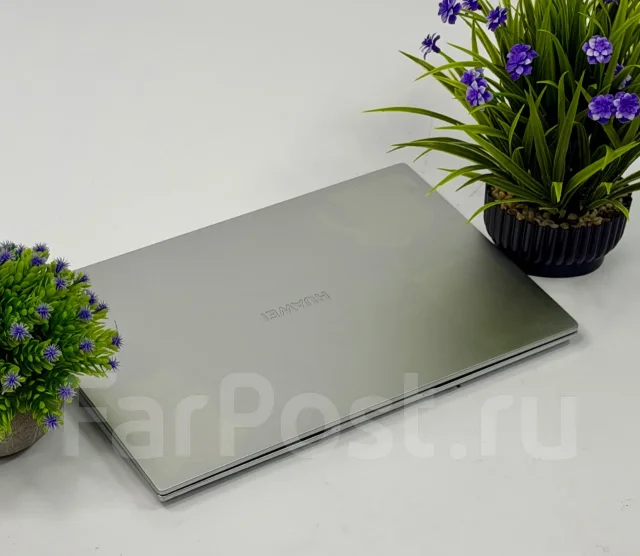 Huawei. 14.4", 2,4����, ��� 8 ��, ���� 512���, WiFi: 1, Bluetooth: 1, ����������� �� 6��. ����