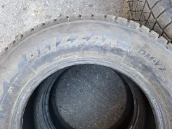 Bridgestone Blizzak DM-V2. ������, ��� �����, 2014 ���, �/�, ����� 30 %. �������� ������ ����